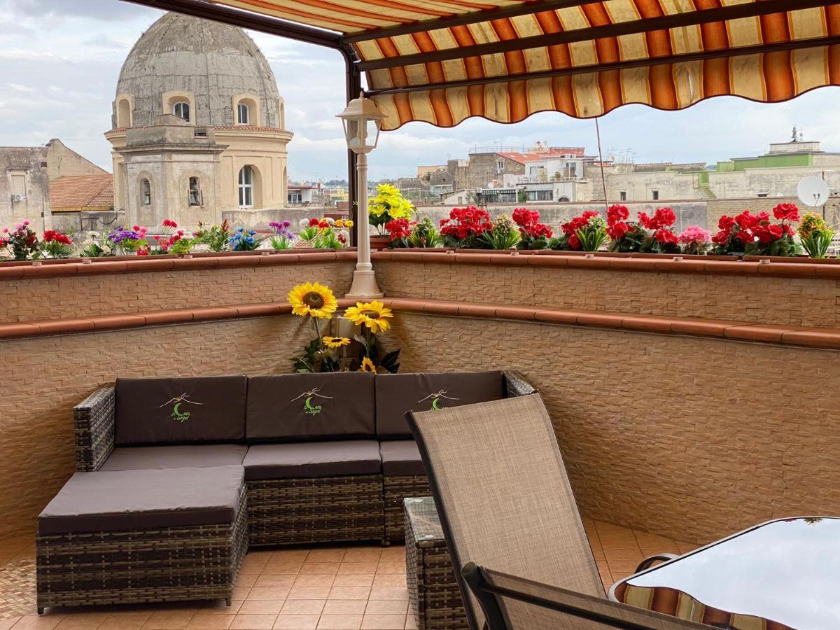 הוילה נאפולי La Terrazza Nel Centro מראה חיצוני תמונה